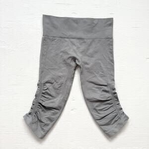 Lululemon In The Flow Crop II Leggings Gray, Size 6